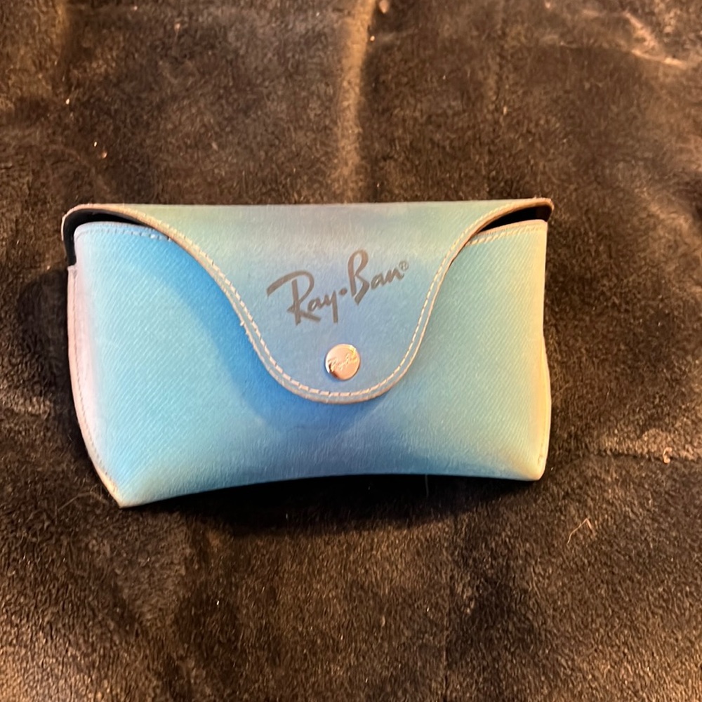 Ray ban sunglasses case
